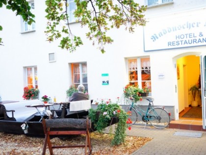 照片: Radduscher Hafen